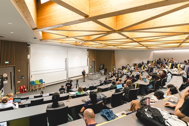 UoB_UGS_Research_Festival_LowRes_147